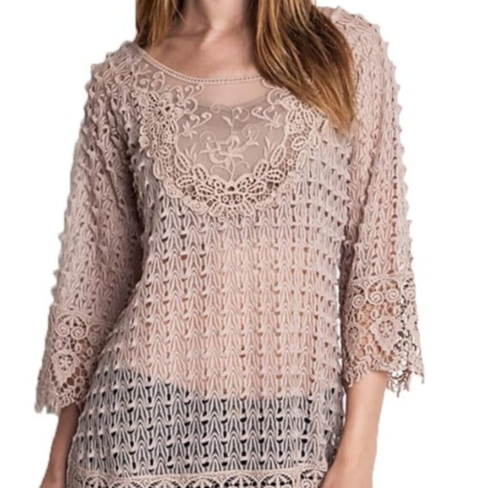 Umgee USA‎ Women's Medium Crochet Lace Knit Top in Mocha